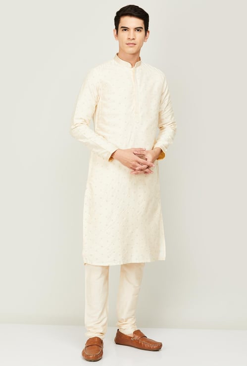MANYAVAR Men Embroidered Kurta Set