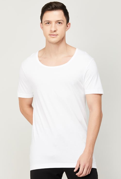 FAME FOREVER Men Solid Round Neck Regular Fit Vest