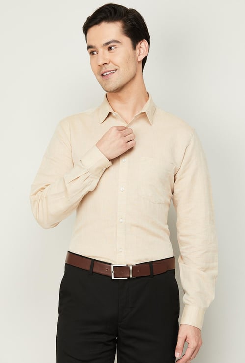 ARROW Men Solid Slim Fit Formal Shirt