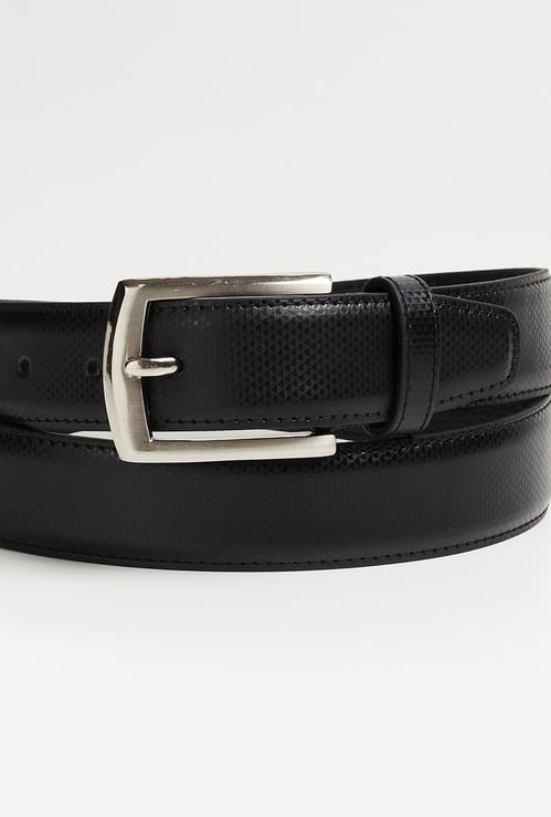 CODE Men Textured Buckle Closure Casual Belt
