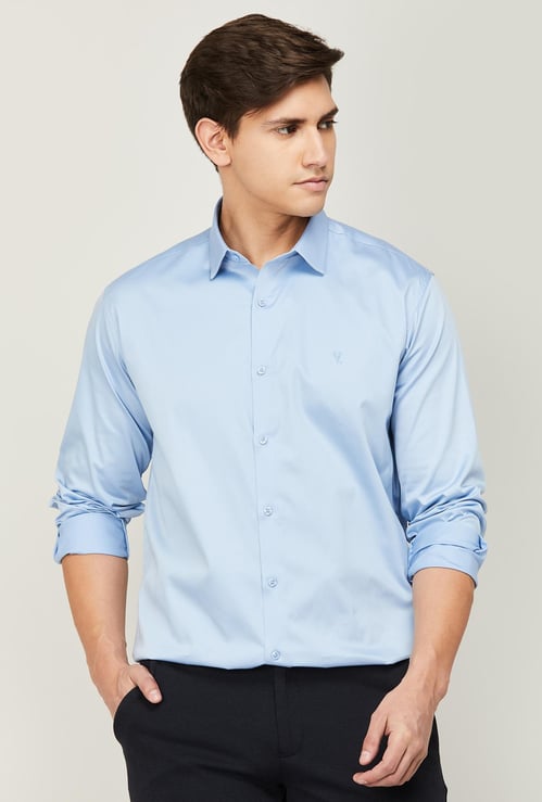 V DOT Men Solid Slim Fit Formal Shirt