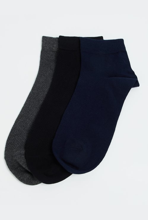 CODE Men Solid Ankle-Length Socks - Pack of 3