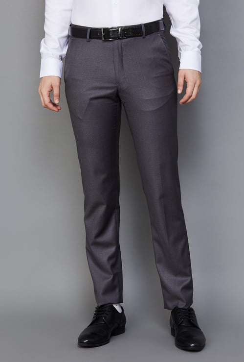 VAN HEUSEN Men Solid Slim Tapered Fit Formal Trousers
