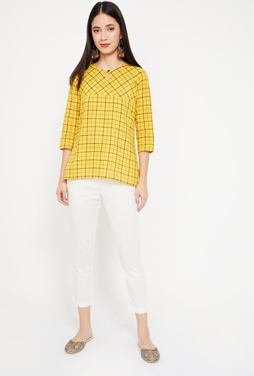 W Solid Regular Fit Cropped Pants