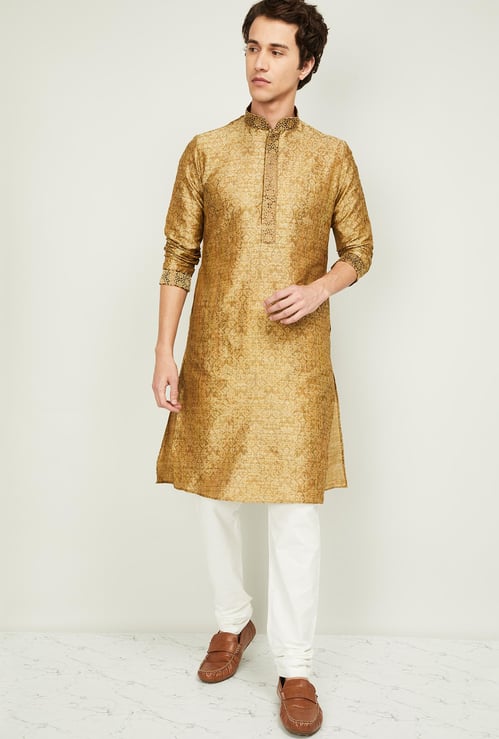 MANYAVAR Men Patterned Band Collar Kurta with Churidar