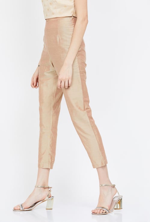 W Solid Slim Fit Cropped Trousers