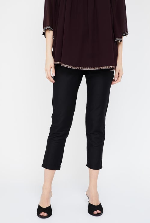 W Solid Regular Fit Cropped Pants