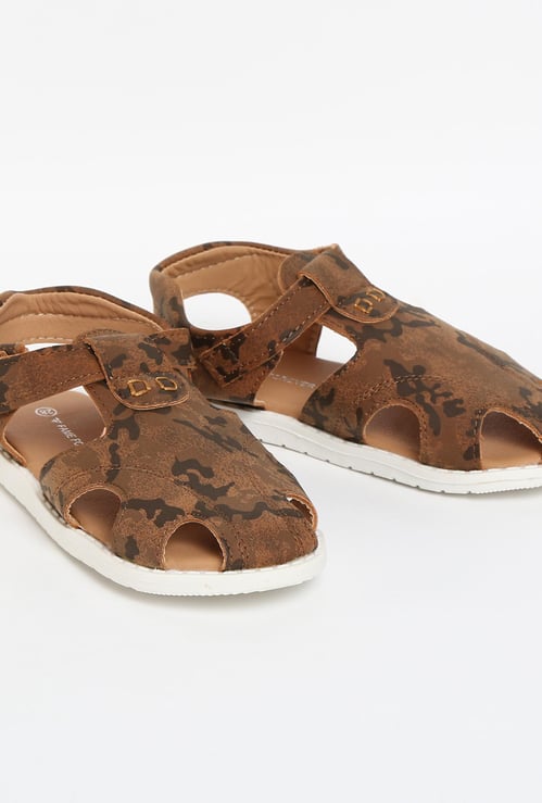 FAME FOREVER Printed Sandals