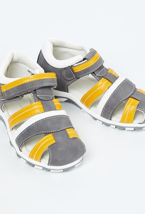 FAME FOREVER Colourblocked Velcro Strap Sandals