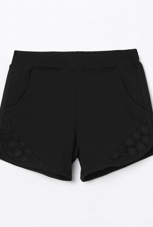 BOSSINI Solid Shorts with Lace Inserts