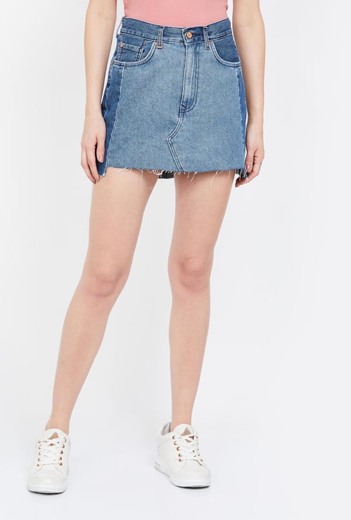 ONLY Colourblocked Denim Skirt with Frayed Hem