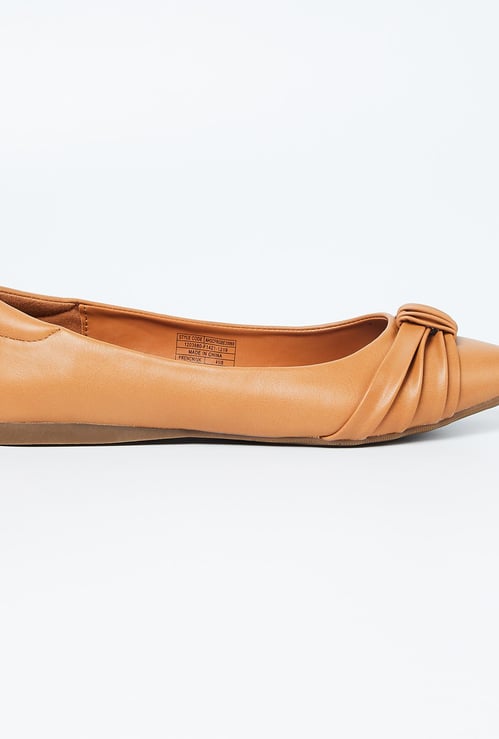 ALLEN SOLLY Solid Pointed-Toe Ballerina