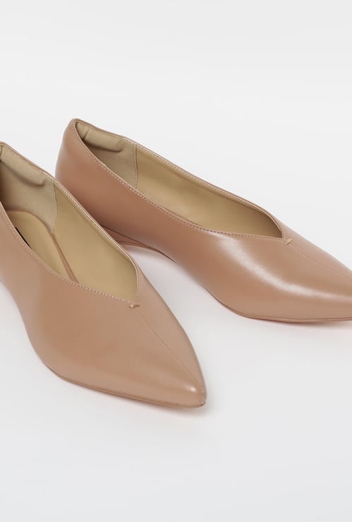 ALLEN SOLLY Solid Heeled Pumps