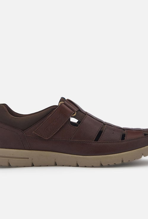BUCKAROO Men Solid Velcro-Strap Sandals
