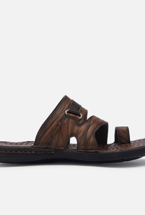 BUCKAROO Men Textured Toe-Ring Strap Sandals