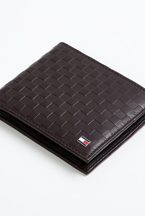 TOMMY HILFIGER Men Genuine Leather Basket Weave Wallet