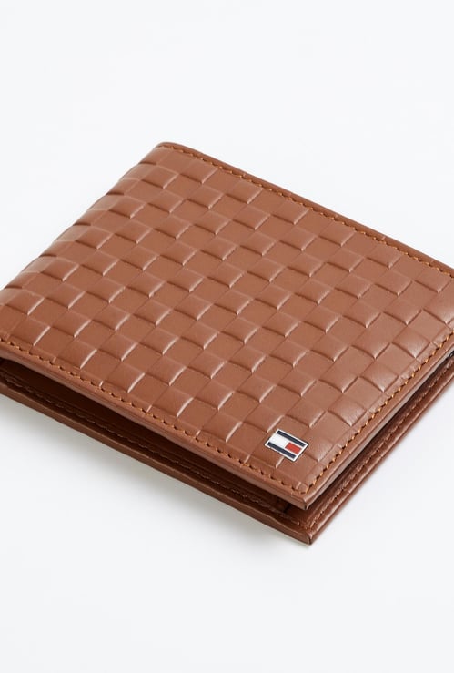 TOMMY HILFIGER Men Genuine Leather Basket Weave Wallet