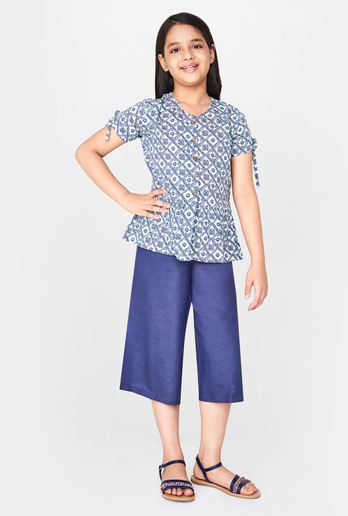 GLOBAL DESI Printed Top with Button Placket