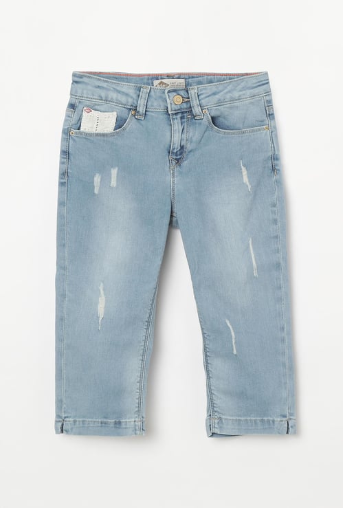 LEE COOPER JUNIORS Lightly Washed Distressed Denim Capris