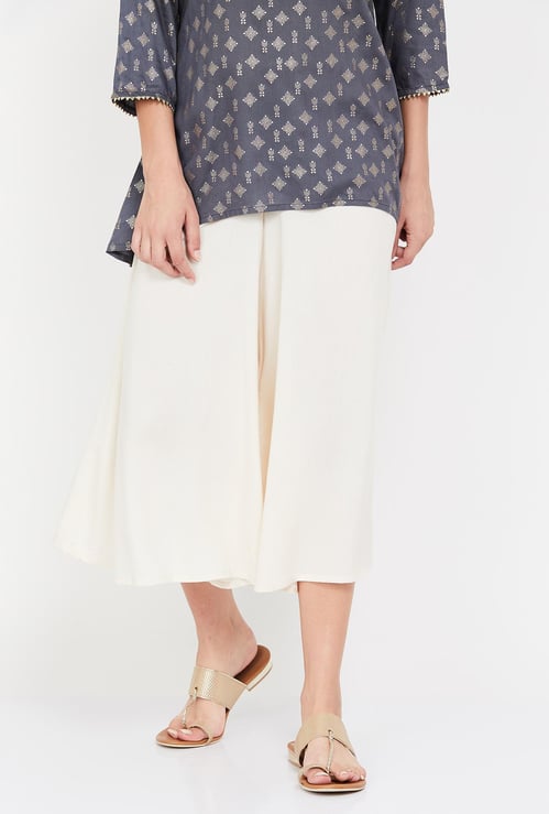 MELANGE Solid Culottes with Tasselled Tie-Up