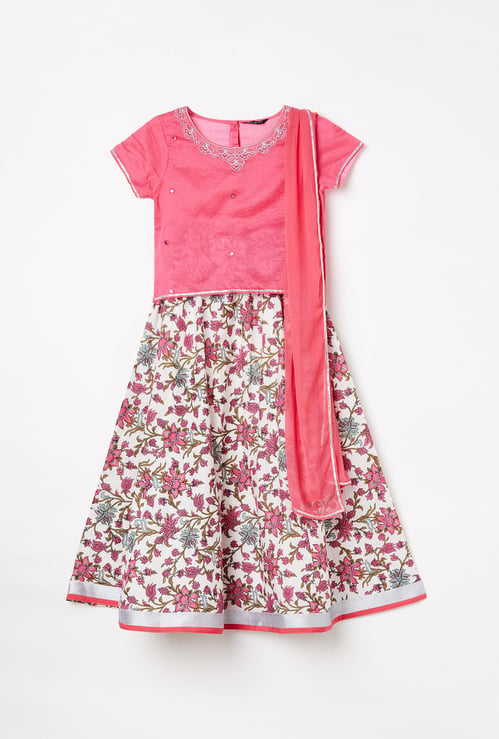MELANGE Girls Embellished Blouse with Printed Lehenga and Dupatta
