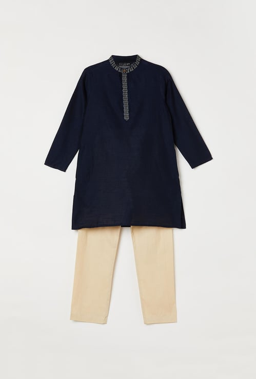 MELANGE Boys Solid Kurta with Solid Pyjama