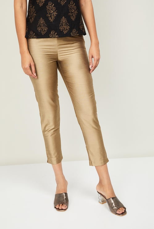 W Women Solid Cropped Straight Pants