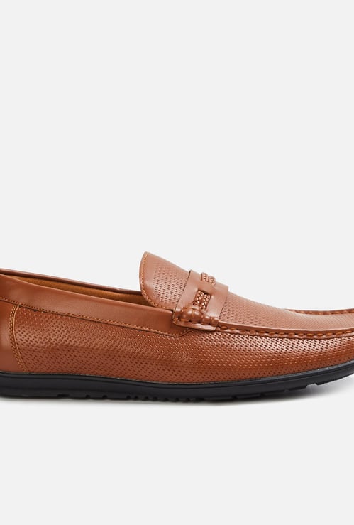 CODE Textured Loafers