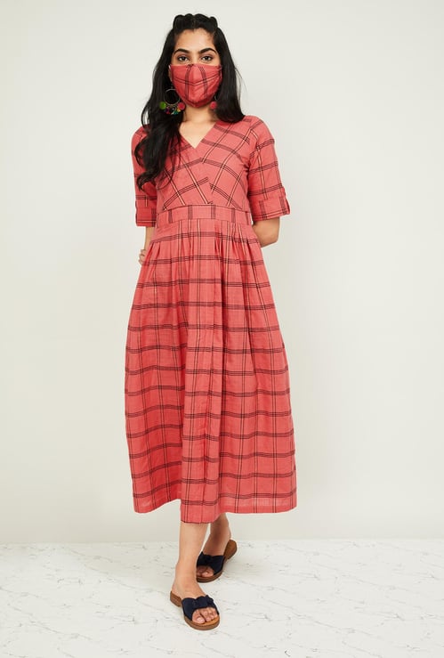 MELANGE Women Checked Short Sleeves Midi Dress with Mask