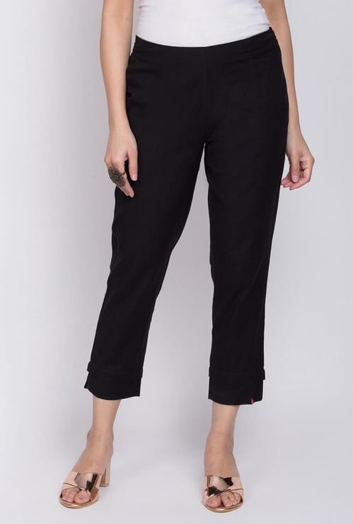 BIBA Women Solid Cropped Straight Pants