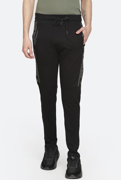 FREE AUTHORITY Men Printed Elasticated Track Pants