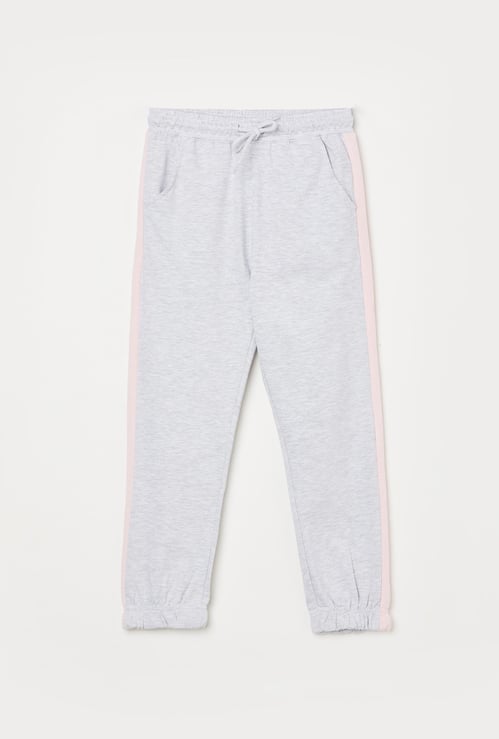 FAME FOREVER YOUNG Girls Solid Elasticated Track Pants