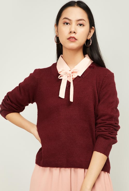 AND Women Solid V-neck Sweater