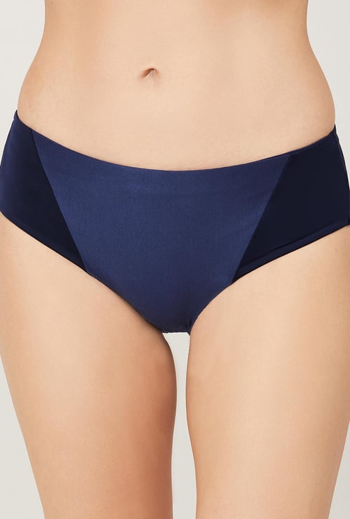 TRIUMPH Women Solid Panelled Hipster Panties