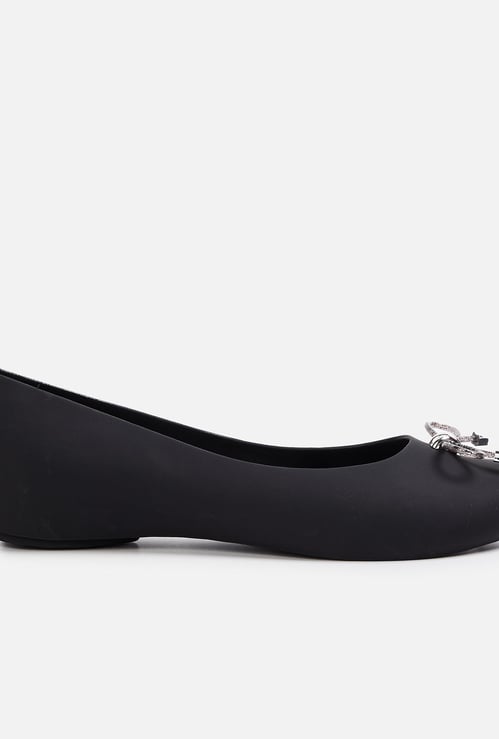 GINGER Women Bow Detailed Ballerinas