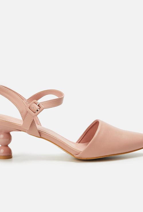 CODE Women Solid Pointed Toe Heels