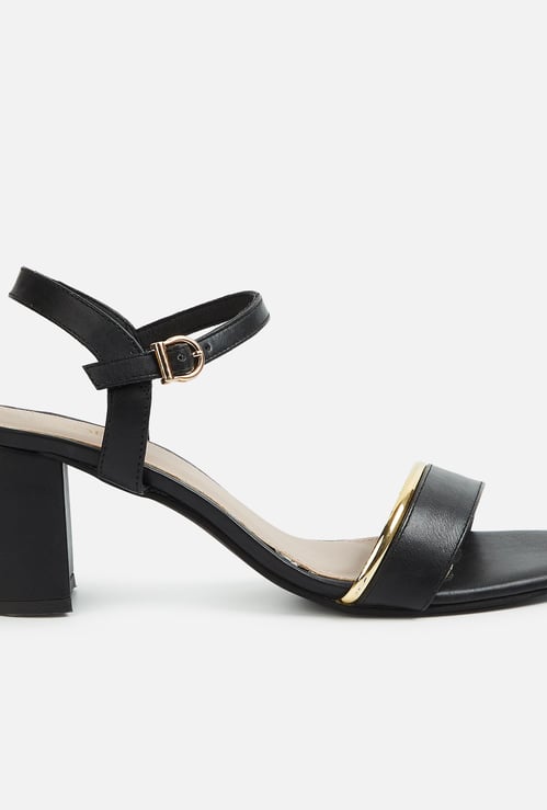 CODE Women Solid Block-Heel Sandals