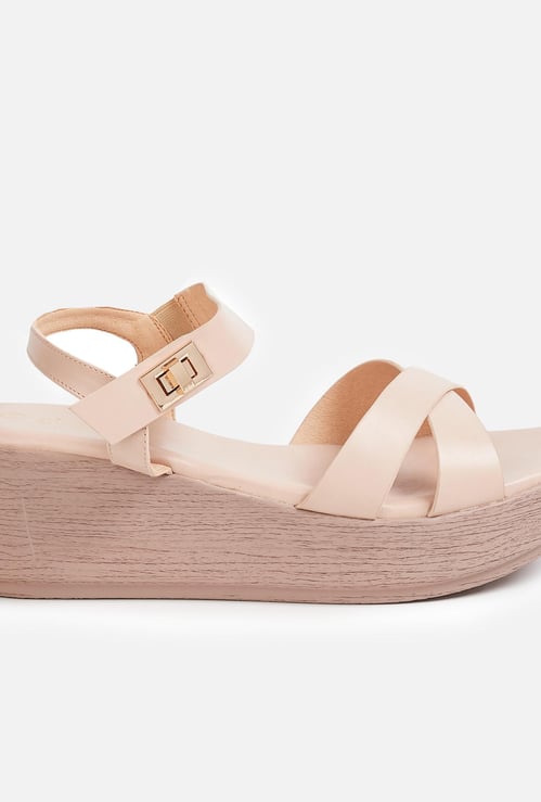 GINGER Women Solid Platforms