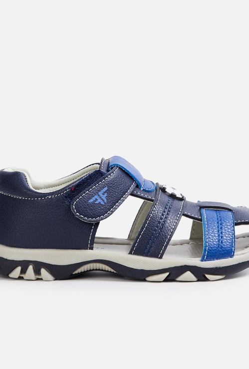 FAME FOREVER Boys Solid Sandals