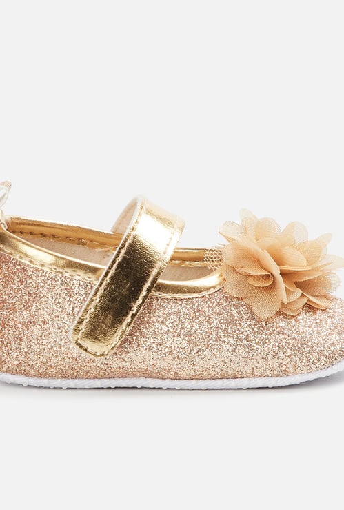 FAME FOREVER Girls Floral Applique Mary Janes