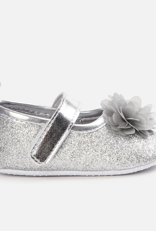 FAME FOREVER Girls Floral Applique Mary Janes