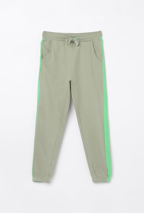 FAME FOREVER YOUNG Girls Solid Joggers