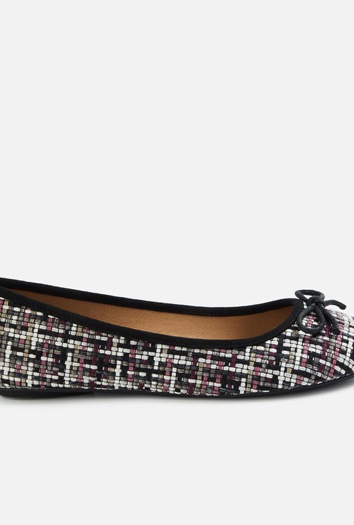 GINGER Women Textured Bow-Detailed Ballerina