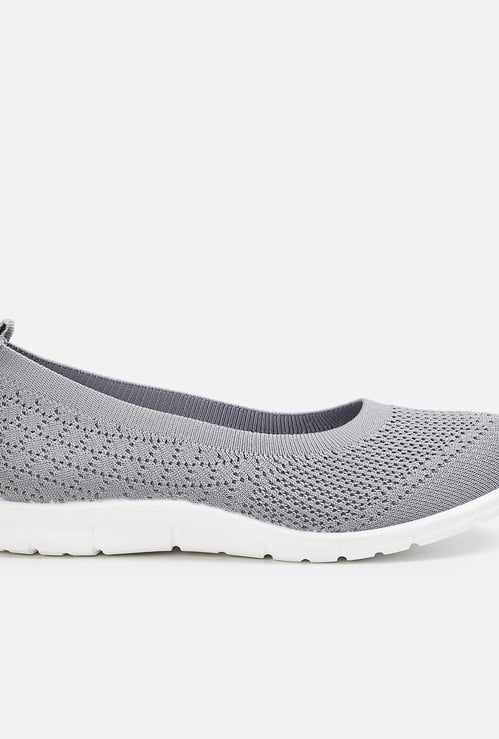 GINGER Women Textured Slip-On Shoes