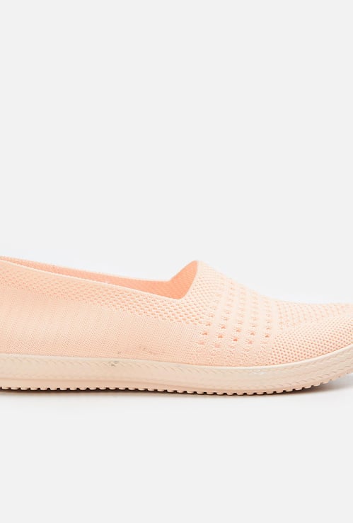 GINGER Women Textured Slip-On Shoes