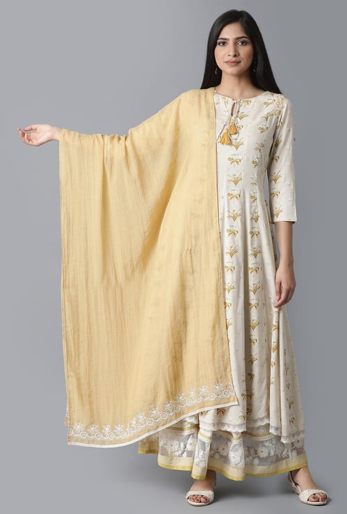 W Women Embroidered Dupatta