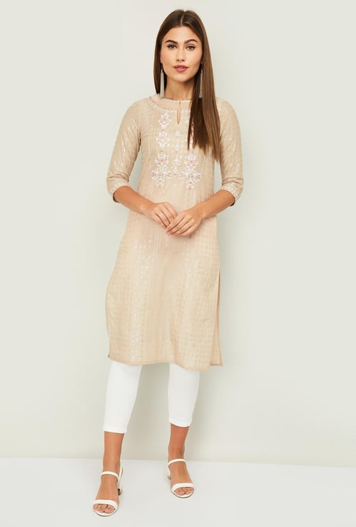 W Women Embroidered Three-quarter Sleeves Straight Kurta