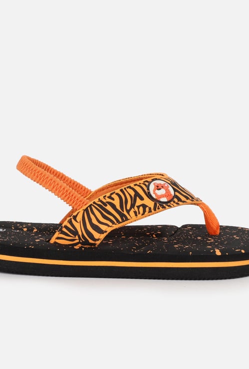 FAME FOREVER Boys Printed V-Strap Flip Flops