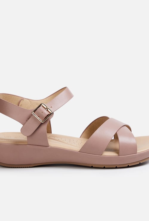 GINGER Women Solid Flatform Sandals