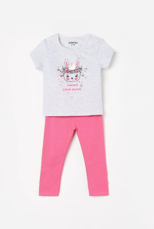 JUNIORS Girls Printed T-shirt and Solid Leggings